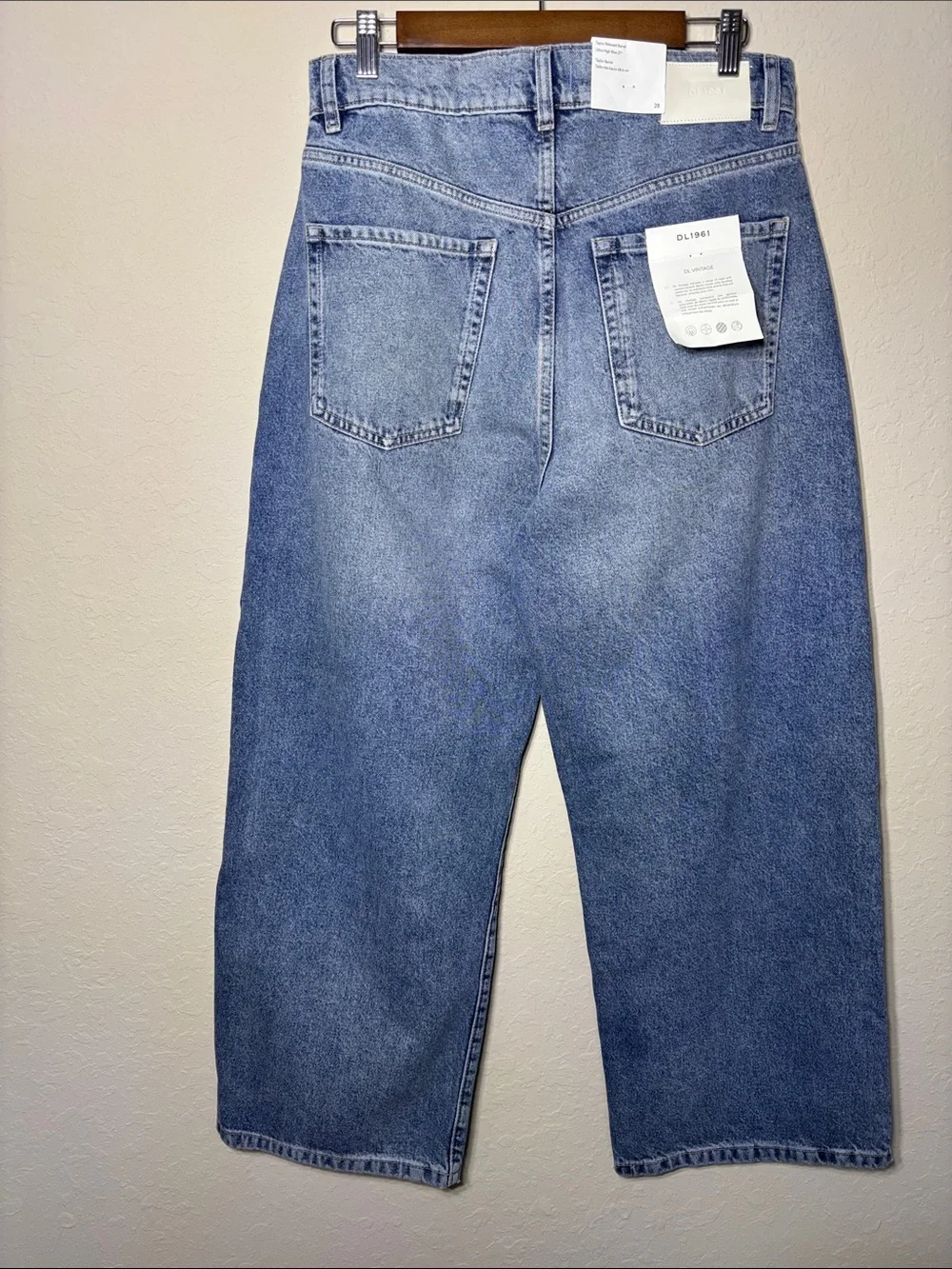 DL1961 Taylor Relaxed Barrel Ultra High Rise Jeans in Salt Lake Colorway Size 28